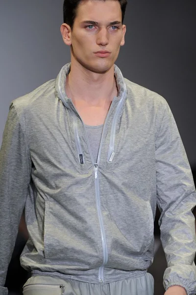 Look 9